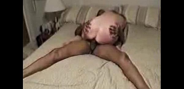  Wife cuckolding hubby while fucked by black man
